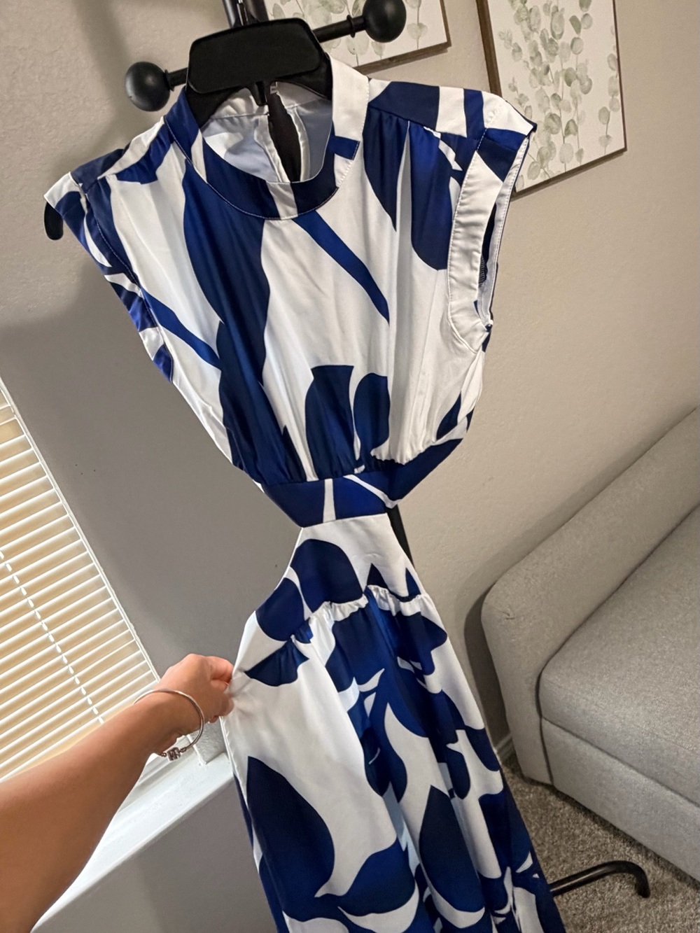 Blue & White Cutout Midi Dress - Picture 8 of 8